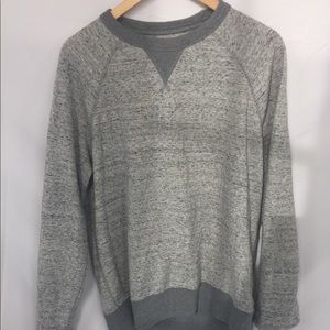 Men’s grey crew neck sweatshirt